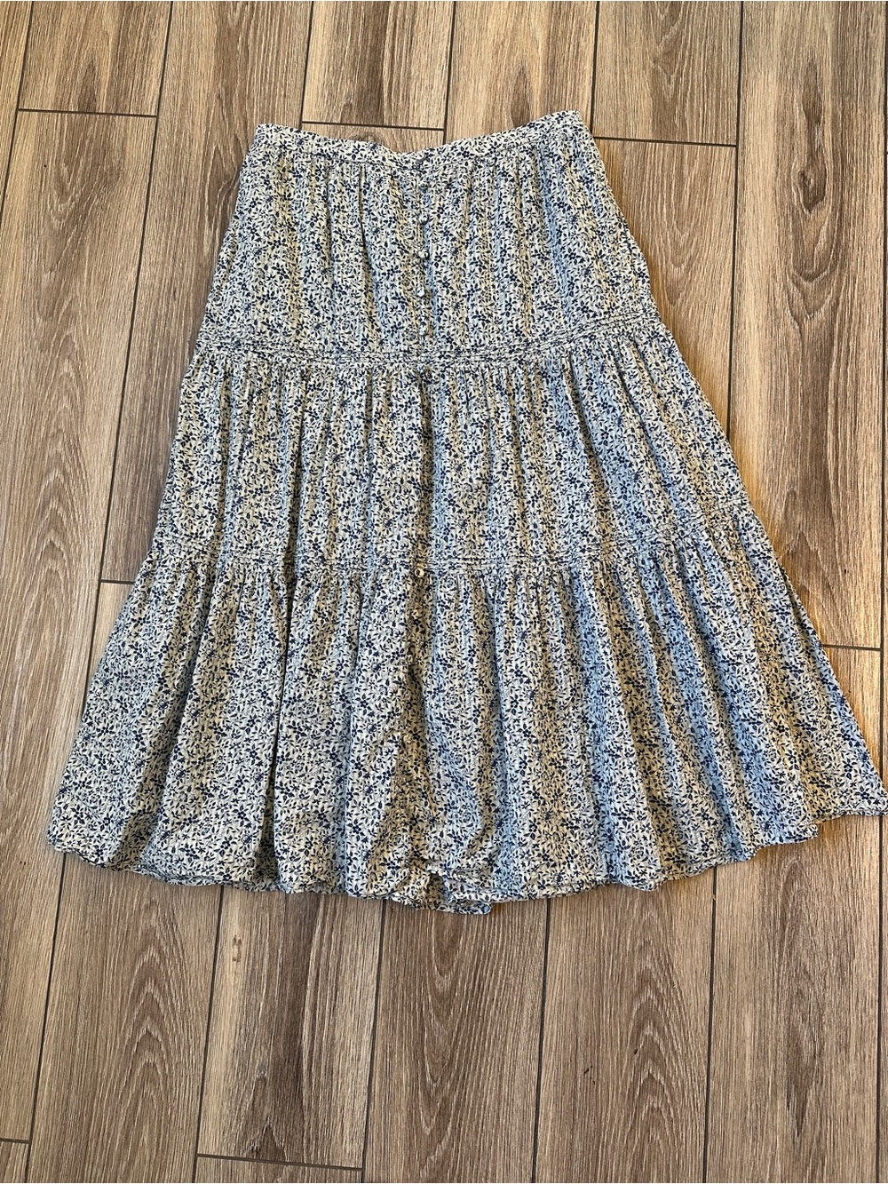 Madewell Blue & Cream Floral Tiered Lined Maxi Skirt button details CUTE Large